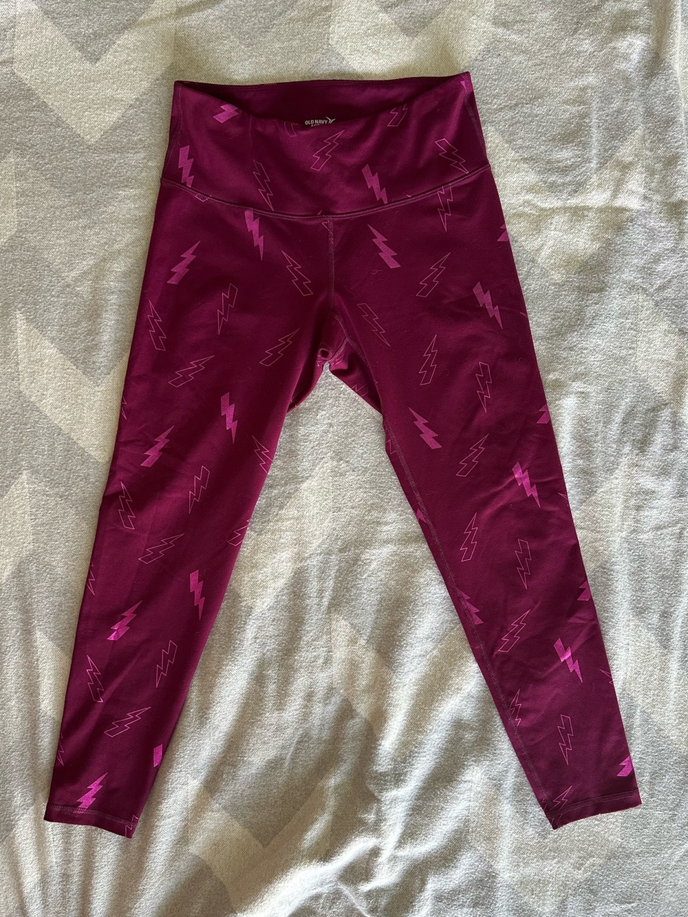 Old Navy Active Pink lightning bolt Workout leggings Petite Large